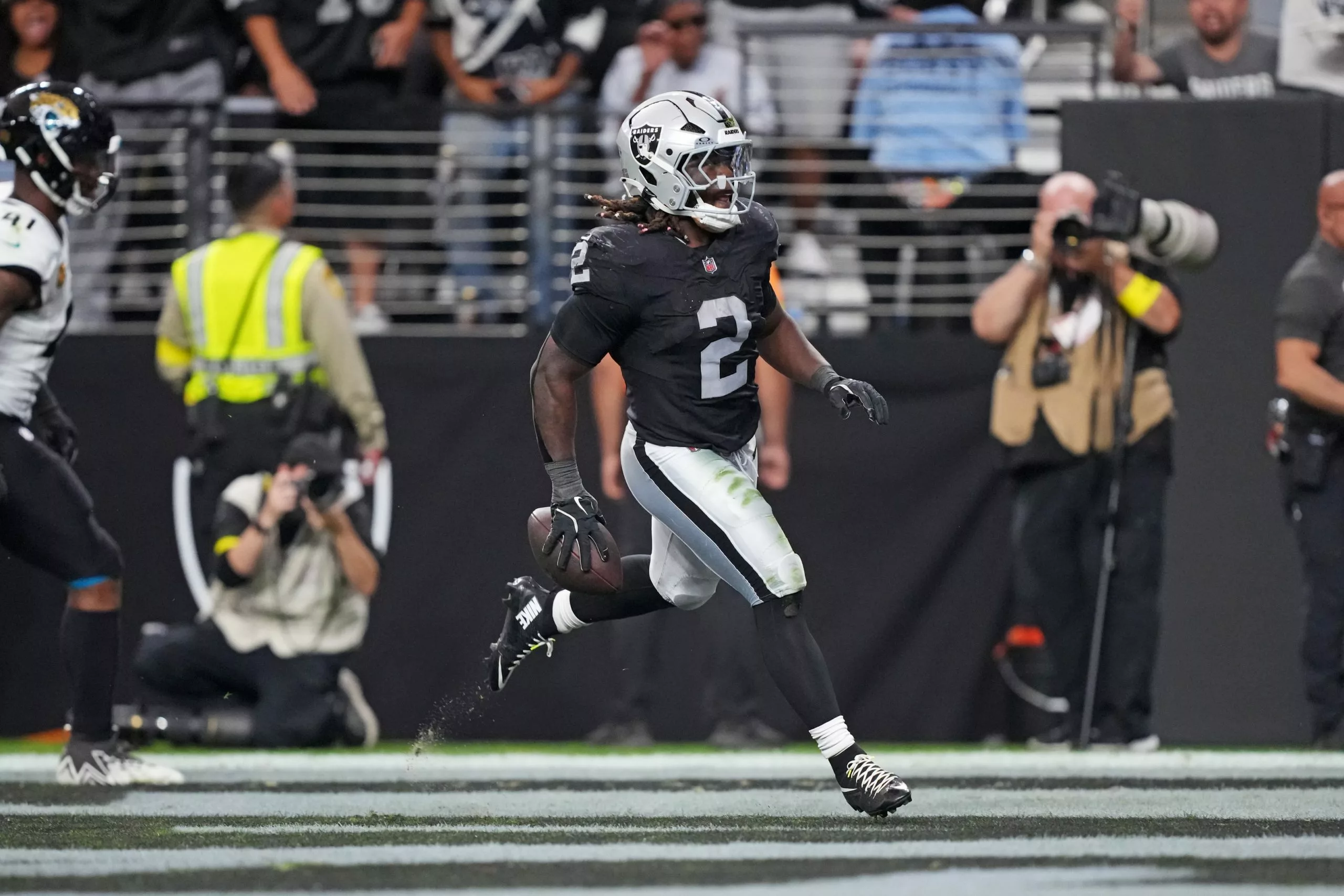 Dolphins vs Raiders prediction