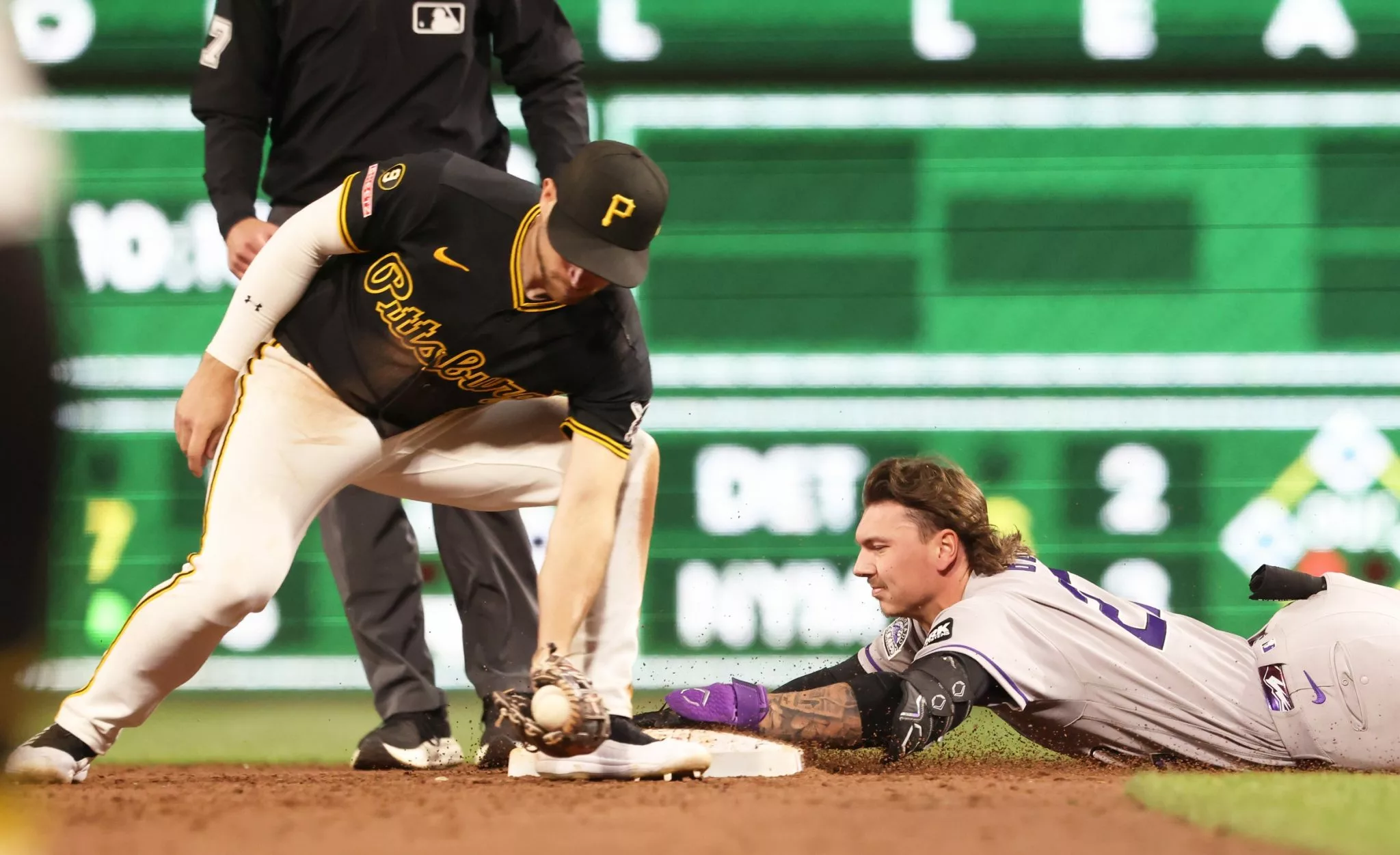 Pirates vs Tigers picks